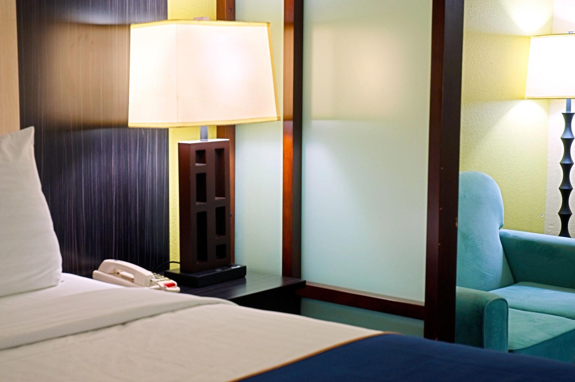 Super 8 By Wyndham Irving/Dfw Apt/North Экстерьер фото