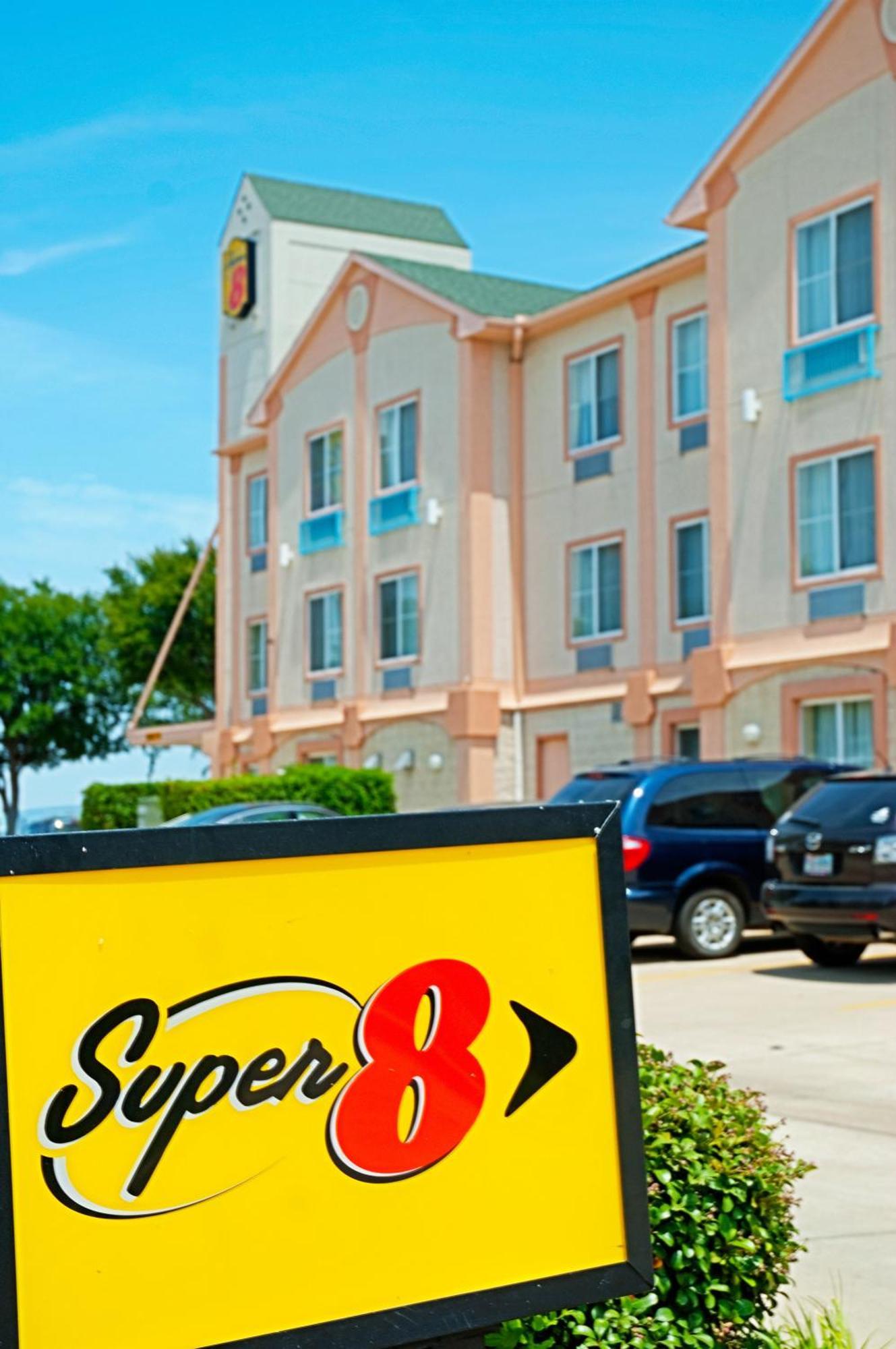 Super 8 By Wyndham Irving/Dfw Apt/North Экстерьер фото
