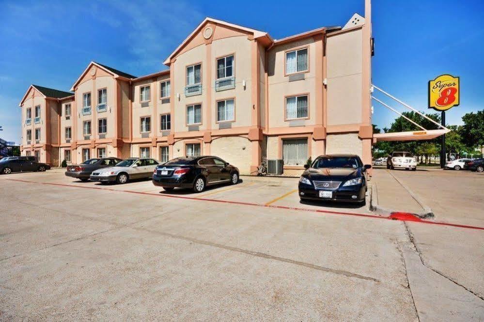 Super 8 By Wyndham Irving/Dfw Apt/North Экстерьер фото